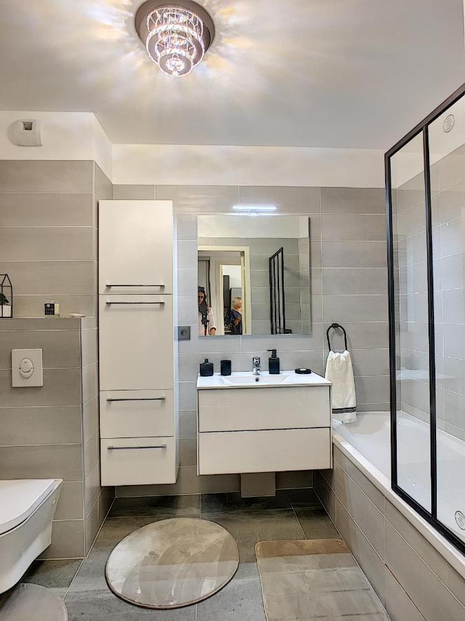 Palm Beach Apartment With A Pool In The Residence Cannes Eksteriør billede